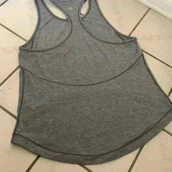 Lululemon - Picture 4 of 4